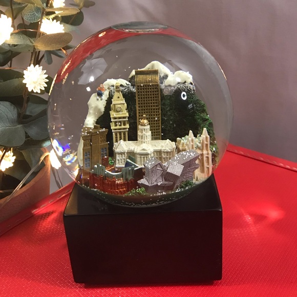Saks Fifth Avenue Other - SOLD Saks Denver Skyline Snowglobe